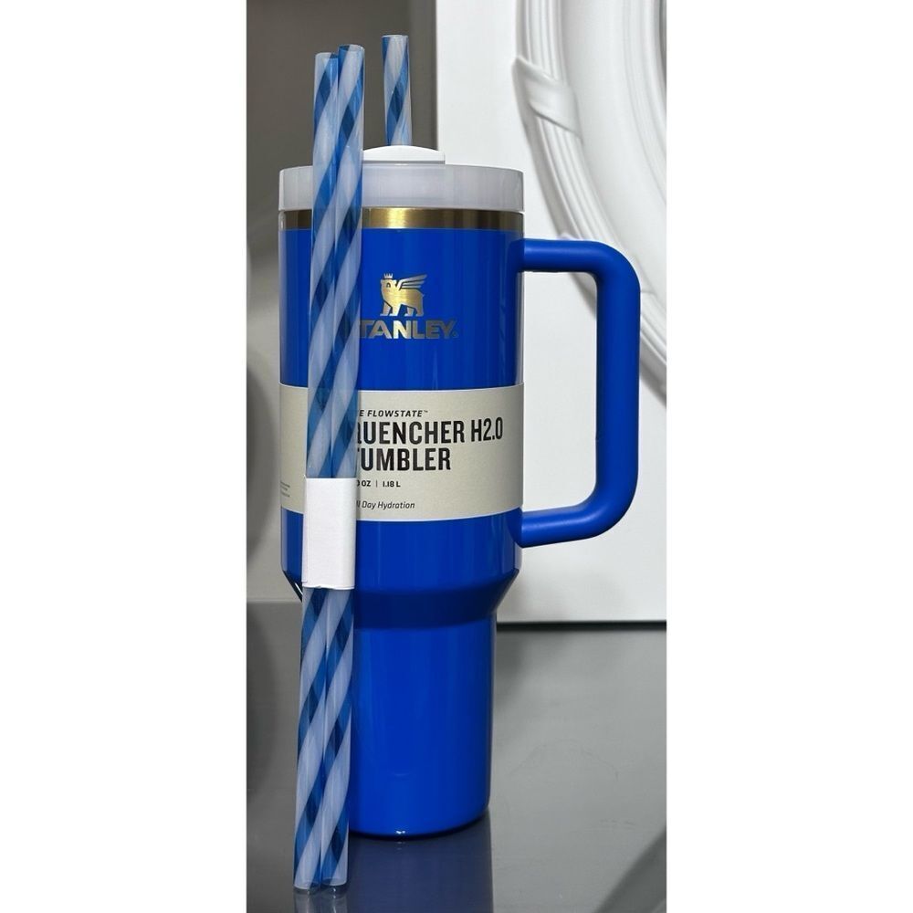 Stanley Quencher H2.0 FlowState 40oz Tumbler, ARCTIC‎ TWIST - Picture 6 of 6